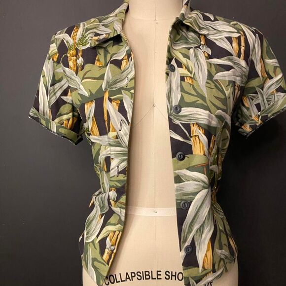 Botanical Button Up Blouse - Picture 2 of 8